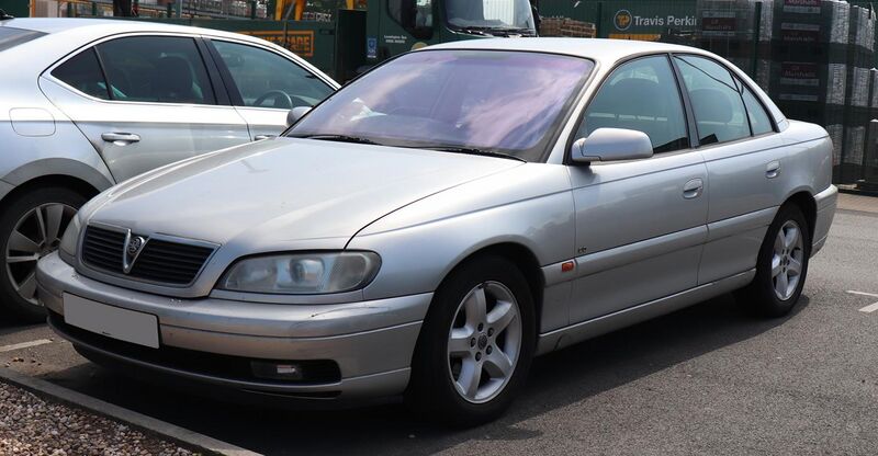 File:2001 Vauxhall Omega CD TD Automatic 2.5 Front.jpg
