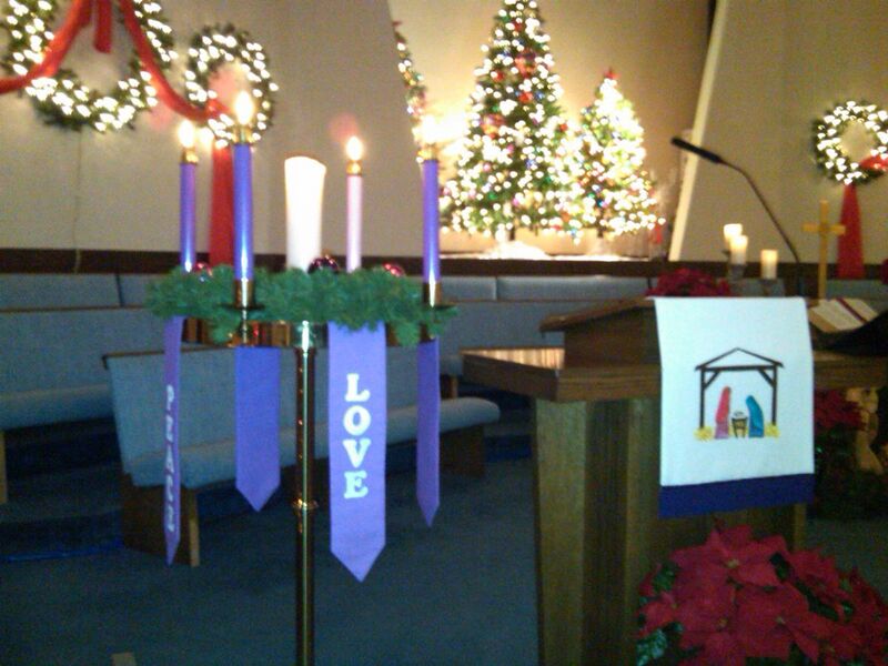 File:Advent Wreath on Christmas Eve (Broadway United Methodist Church).jpg