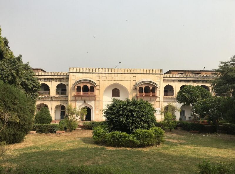File:Anglo Arabic School's Hostel earlier known as Ghaziuddin Khan Madrasa.jpg
