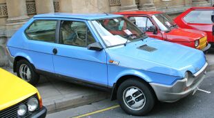 Fiat Strada Blue 81 to 82 X reg (front right).jpg