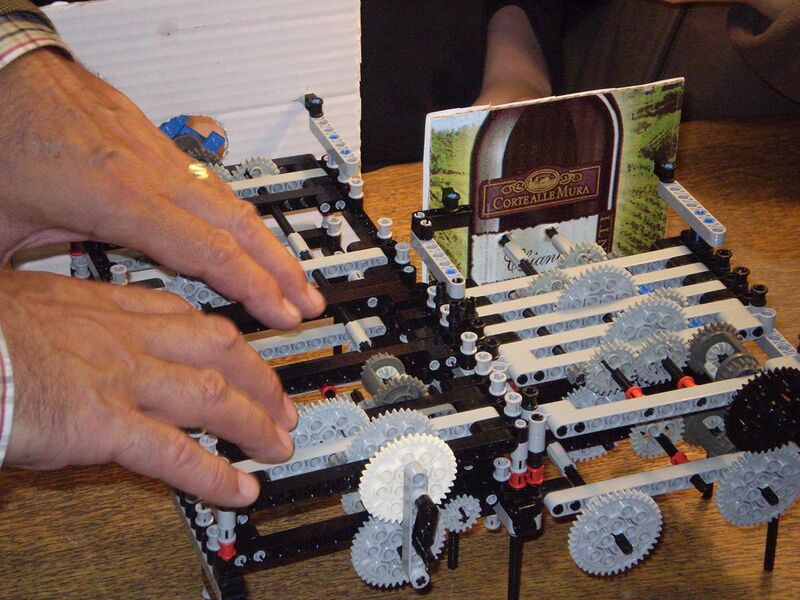 File:CAMK Mechanizm z Antykithiry LEGO.jpg