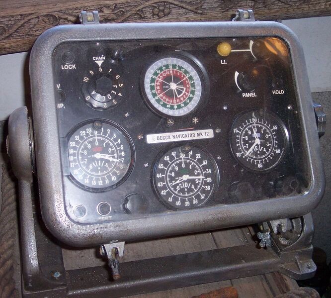File:Decca Navigator Mk 12.jpg