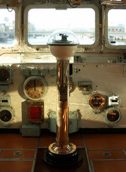 HMS Belfast - Wheelhouse - Pelorus.jpg