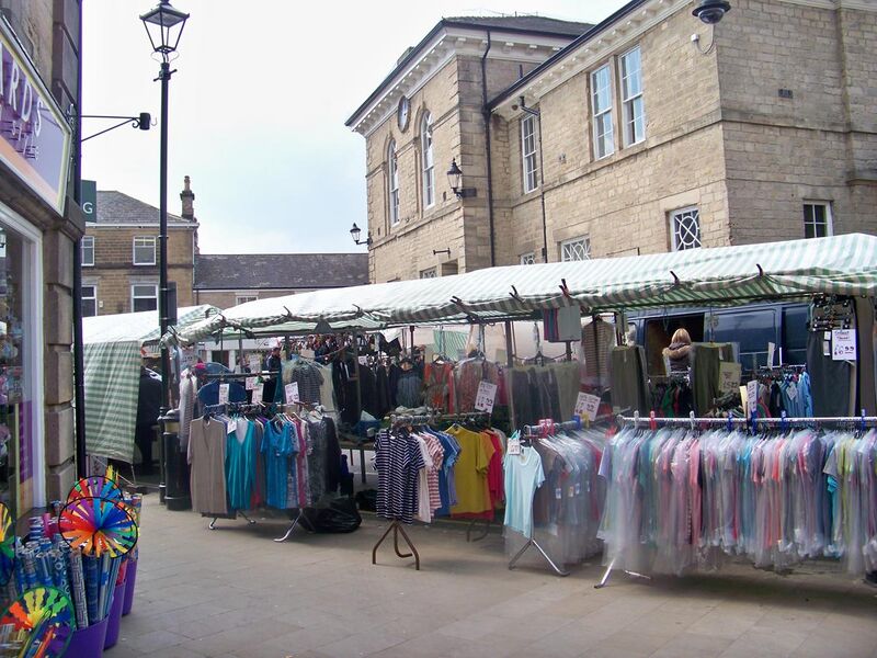 File:Wetherby Market (13th May 2010) 002.jpg
