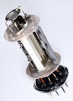 6P1P vacuum tube teardown 02.jpg