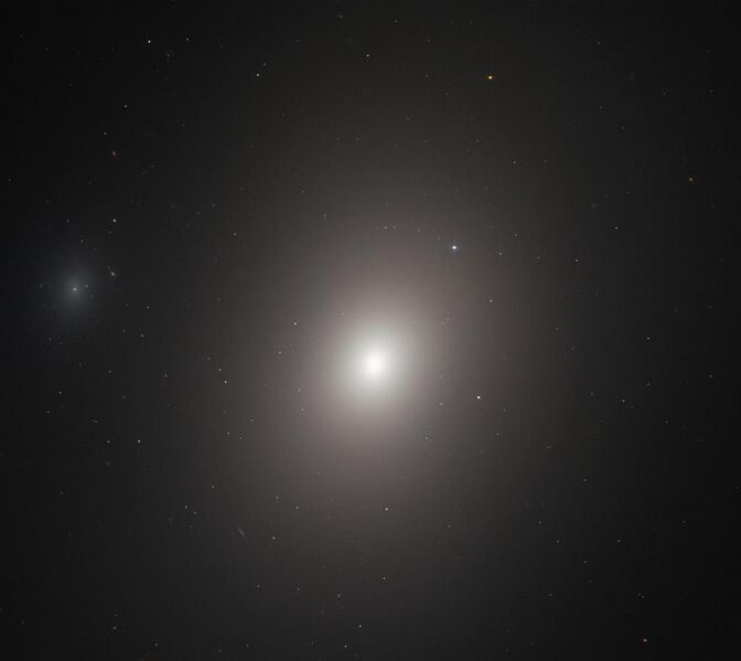 File:Beacon of Light Messier 86.jpg