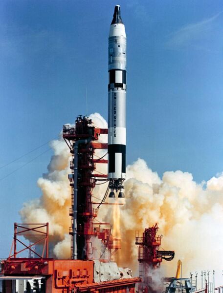 File:Gemini 5 launch.jpg