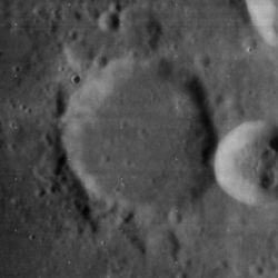 Hooke crater 4062 h2.jpg