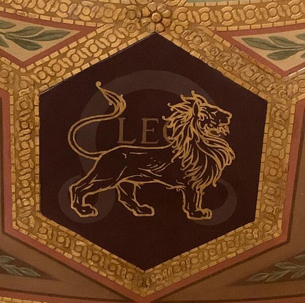File:Leo Astrological Sign at the Wisconsin State Capitol.jpg