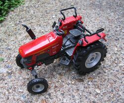 Mahindra tractor model1.jpg