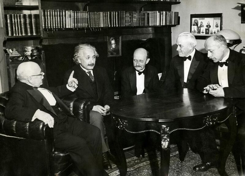 File:Nernst, Einstein, Planck, Millikan, Laue in 1931.jpg