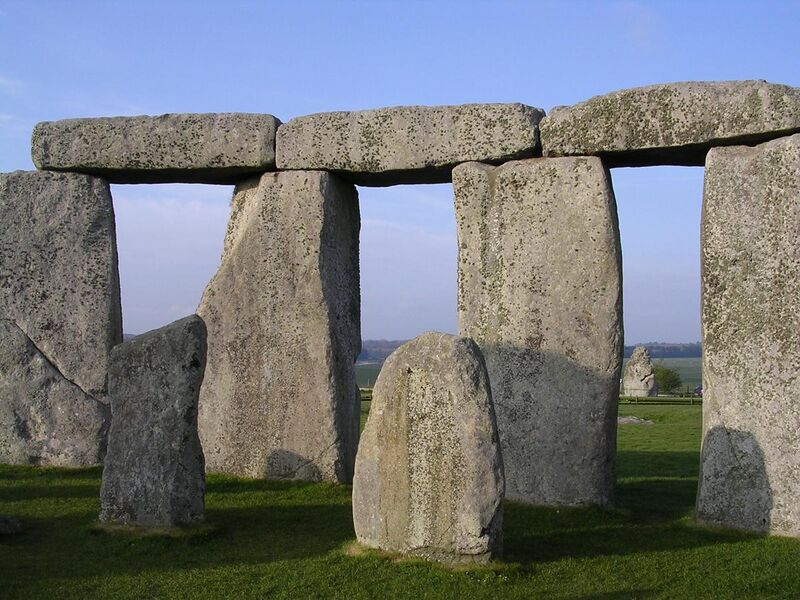 File:Stonehenge Inside Facing NE April 2005.jpg