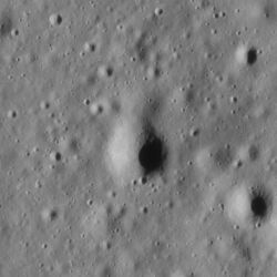Earthlight crater AS15-P-9370.jpg