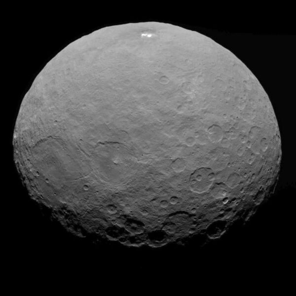 File:PIA19557-Ceres-DwarfPlanet-Dawn-RC3-image23-20150507.jpg