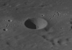 Al-Marrakushi crater AS08-13-2215.jpg