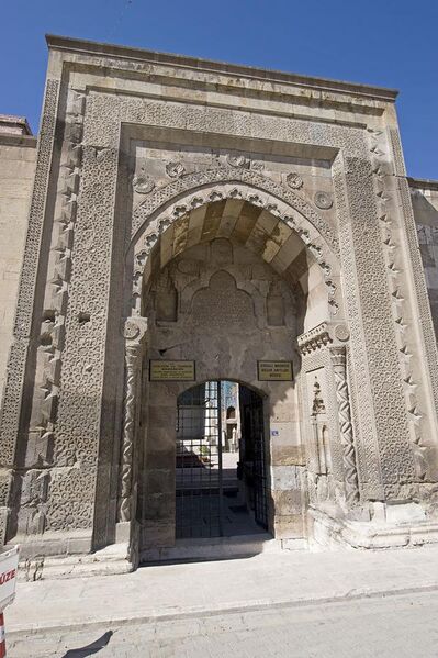 File:Konya Sırçalı Medrese gravestone museum 4489.jpg