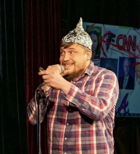 File:Manwithtinfoil.png