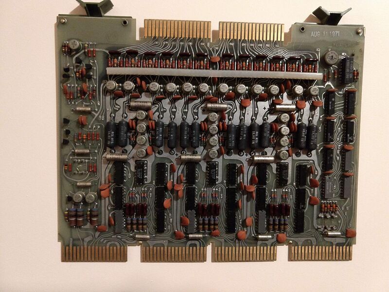 File:PDP-8 core memory driver module 1.jpg