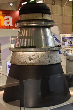 Tuyère de l'étage Z23 du lanceur Vega DSC 0024.JPG