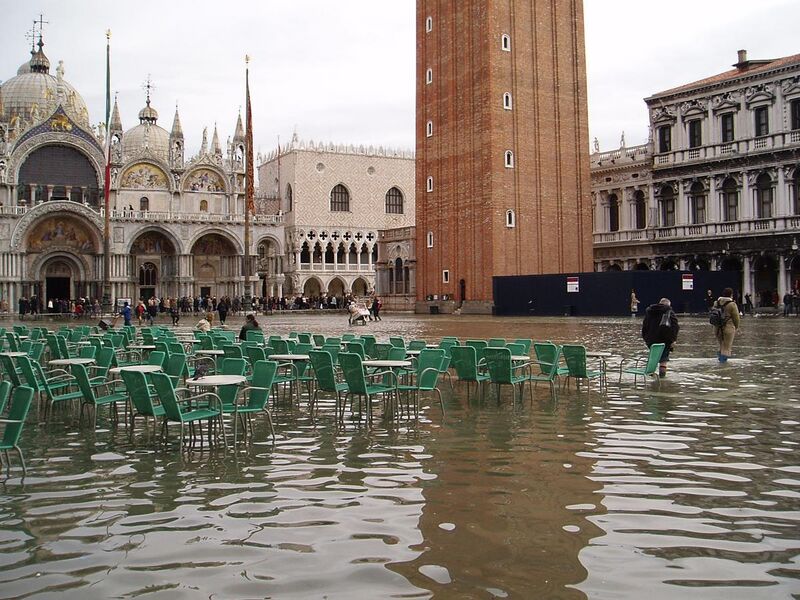 File:Acqua alta in Piazza San Marco-original.jpg
