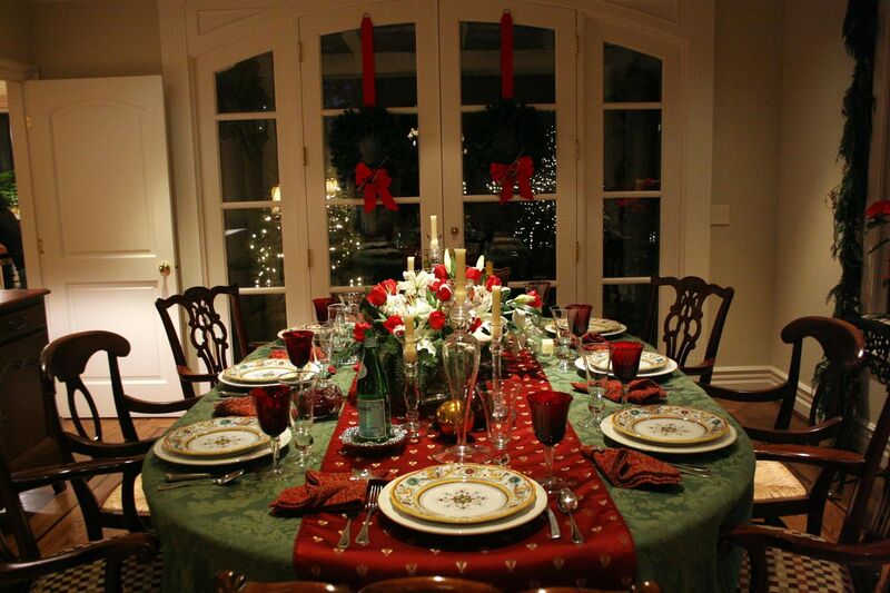 File:Christmas Dinner Setting.jpg