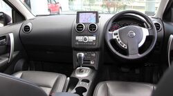 Nissan Dualis 20G Urban Black Leather II interior.jpg