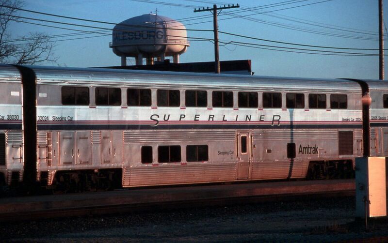 File:19980321 07 Amtrak Galesburg, IL (6355692509).jpg