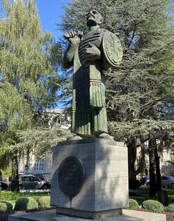 Ivan Crnojevic spomenik.jpg
