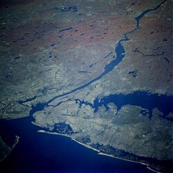 New York STS058-081-038.jpg