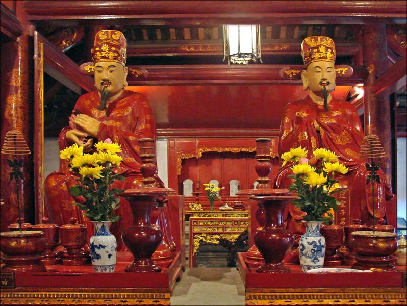 File:Disciples de Confucius (Temple de la littérature, Hanoi) (4356115370).jpg