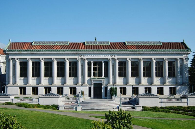File:Doe Library, main facade, July 2018.jpg