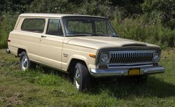 1975 Jeep Cherokee in beige, front right.jpg