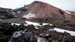 Brennisteinsalda volcano at Landmannalaugar in Iceland.jpg