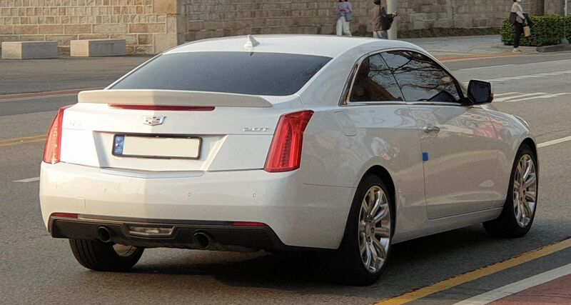 File:Cadillac ATS Coupe 2.0T 6AC69 FL Crystal White Tricoat (3) (cropped).jpg