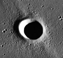 Humason crater AS15-P-0357.jpg