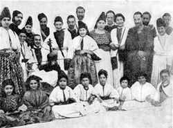 Black-and-white group photograph of Moroccan Jews in Fez