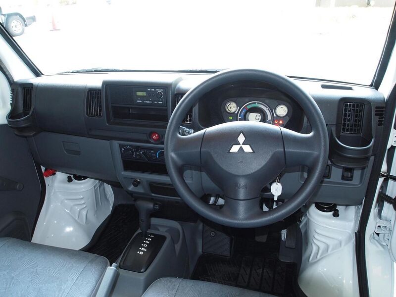 File:Mitsubishi Motors Minicab MiEV cockpit.jpg
