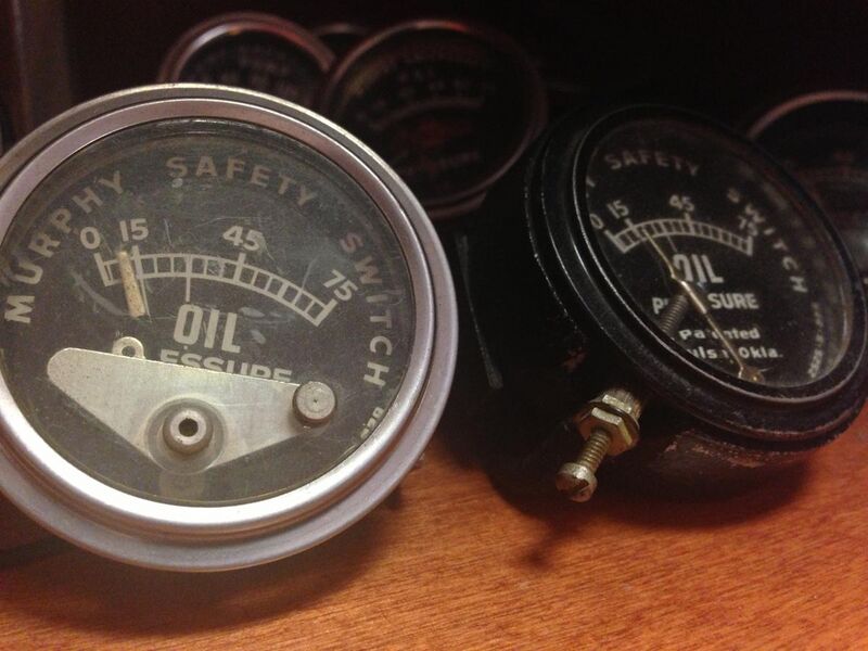 File:Murphy oil pressure switch gauges.jpeg