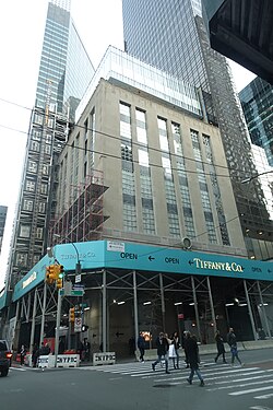 57th St 5th Av td (2022-04-04) 08 - Tiffany & Co. (727 Fifth Avenue).jpg