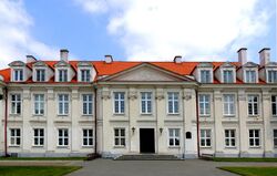 Bishops Palace in Wolbórz-008.JPG