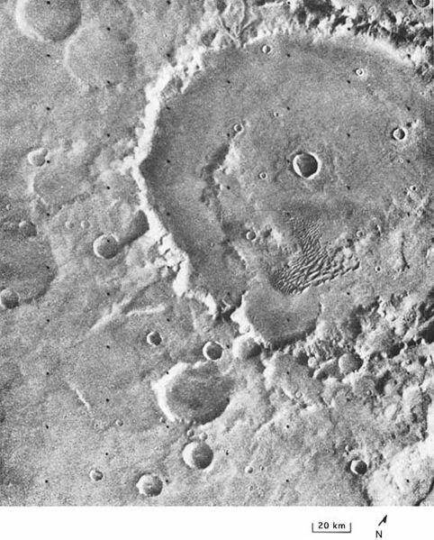 File:Kaiser crater p111.jpg