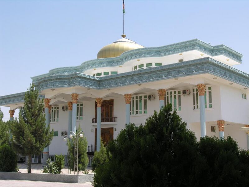 File:Palace of Balkh Governor in 2010.jpg