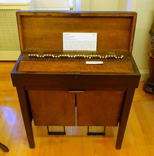 File:Seraphine reed organ, by James A. Bazin, Canton MA, 1835, bird's eye maple, rosewood - Old Colony History Museum - Taunton, Massachusetts - DSC03905.jpg