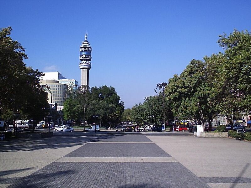 File:Alameda - Santiago de Chile.jpg