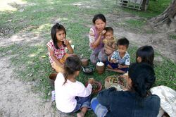 Lao Mangkong family eats together.JPG