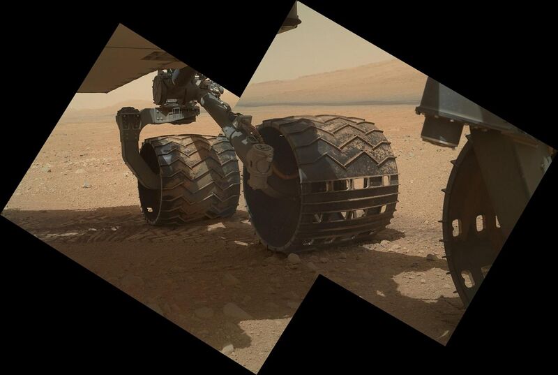 File:PIA16134-Mars Curiosity Rover Wheels.jpg