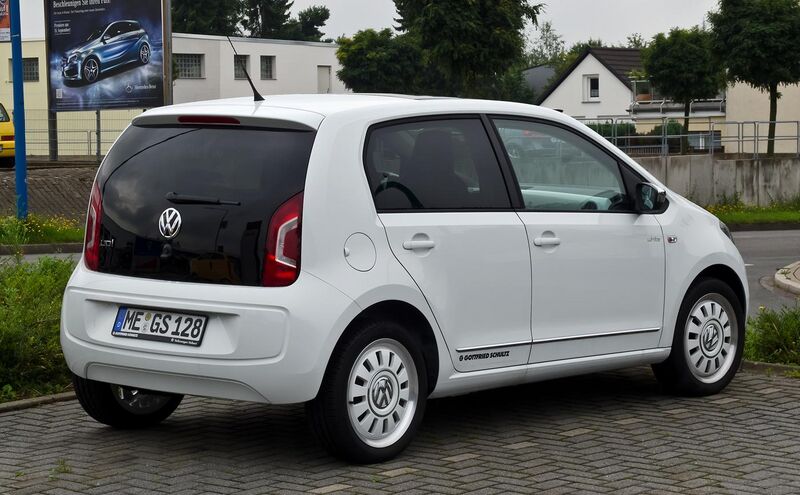 File:VW white up! 1.0 – Heckansicht, 28. Juli 2012, Velbert.jpg