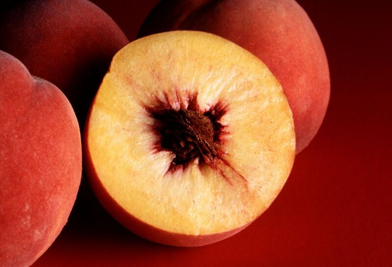 File:Autumn Red peaches.jpg