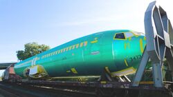 Boeing 737 fuselage train hull 3473.jpg