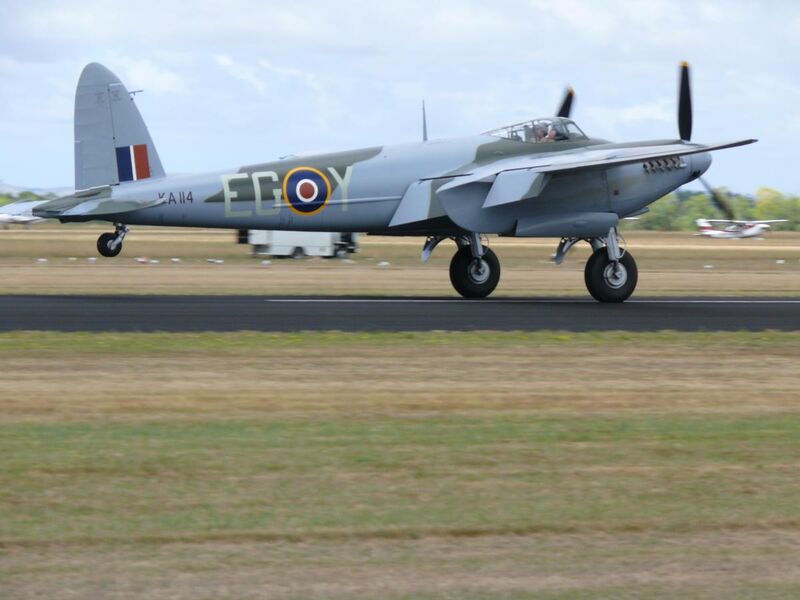 File:De Havilland Mosquito 11.JPG